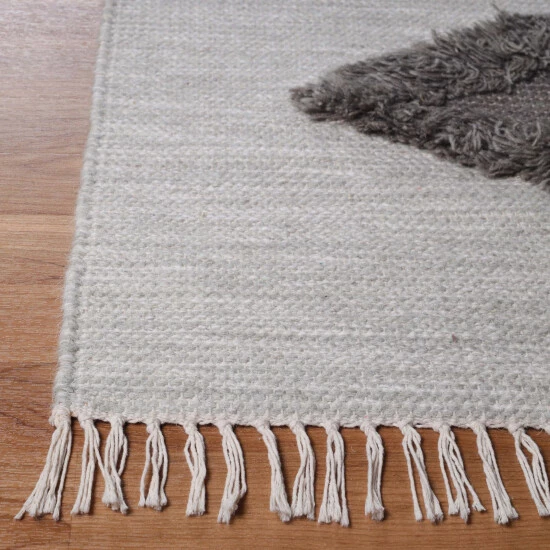 Hot Sale β Miranda Haus Bohemian Diamond Handmade Wool Indoor Area Rug With Cotton Backing And Fringes Slate π 6 Hot Sale β Miranda Haus Bohemian Diamond Handmade Wool Indoor Area Rug With Cotton Backing And Fringes Slate π - Image 4
