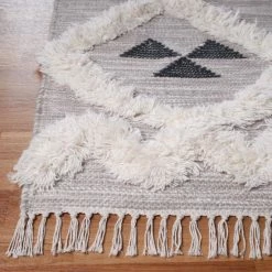 Wholesale 🎁 Miranda Haus Rustic Trellis Handmade Wool Indoor Area Rug With Cotton Backing And Fringes Ivory 👍 -Miranda Haus Shop unnamed file 3717