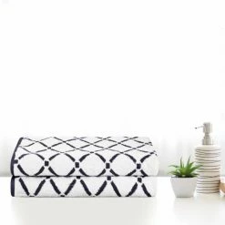 Discount 😉 Miranda Haus Reversible Diamond Cotton Bath Towel (Set Of 2) Charcoal/white ⭐ -Miranda Haus Shop unnamed file 4372